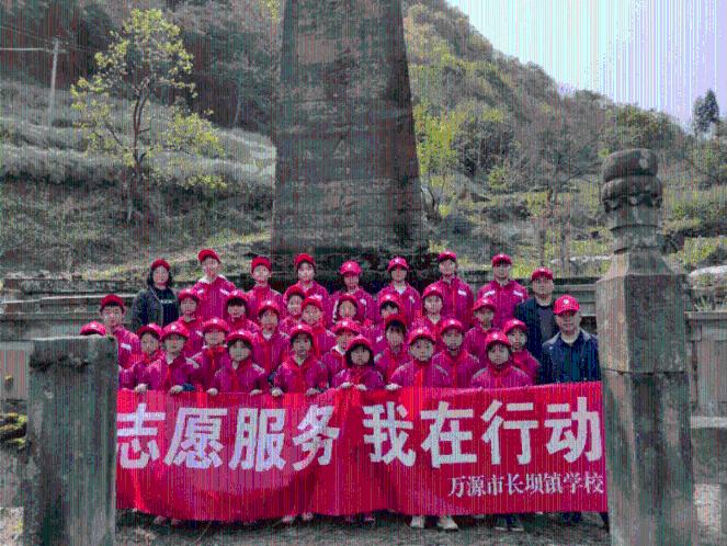 别再盯着巴以了!普京万没料到一幕出现,马克龙这次摊上大事