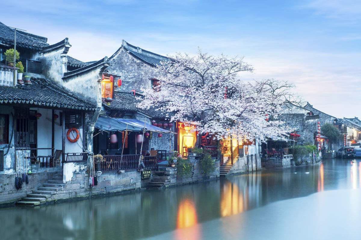 逃离受损的城堡